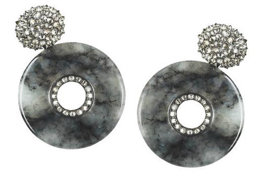 Earrings in gray jadeite, diamonds, silver and gold by Hemmerle, 2015.