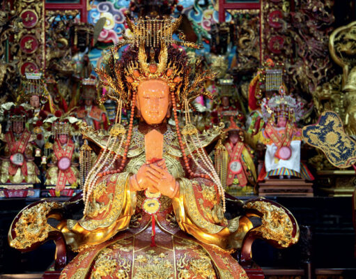 Precious corals and genomic transparency Precious corals are not just used in jewelry, but also in complex objects and statues such as seen in this temple in Taiwan. (Photo: Laurent Cartier)