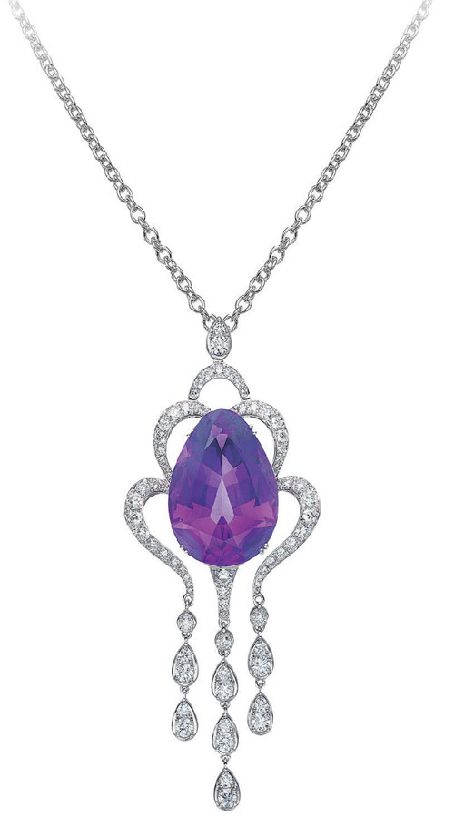 Amethyst pendant accented by diamonds in 18K gold by Picchiotti. (Photo: Picchiotti)