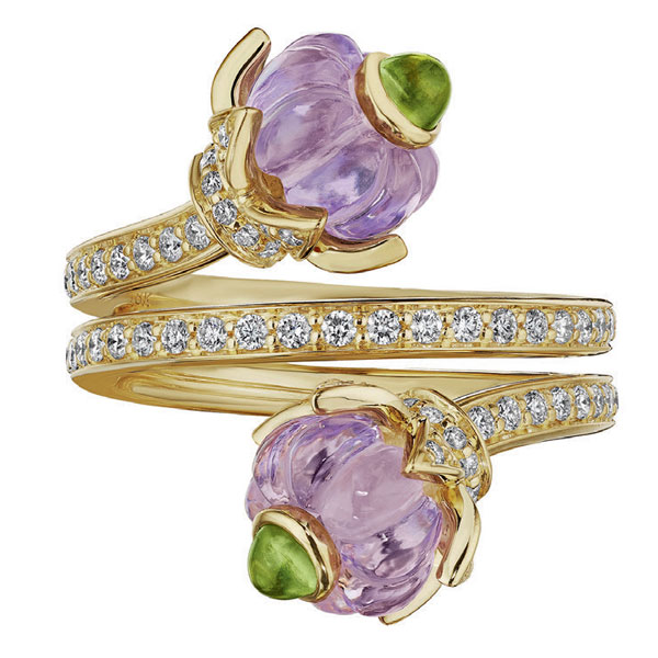 'Highgrove' collection 'Garden Dias' ring from Verragio in 18K gold with carved amethyst, peridot, and diamonds. (Photo: Verragio) 